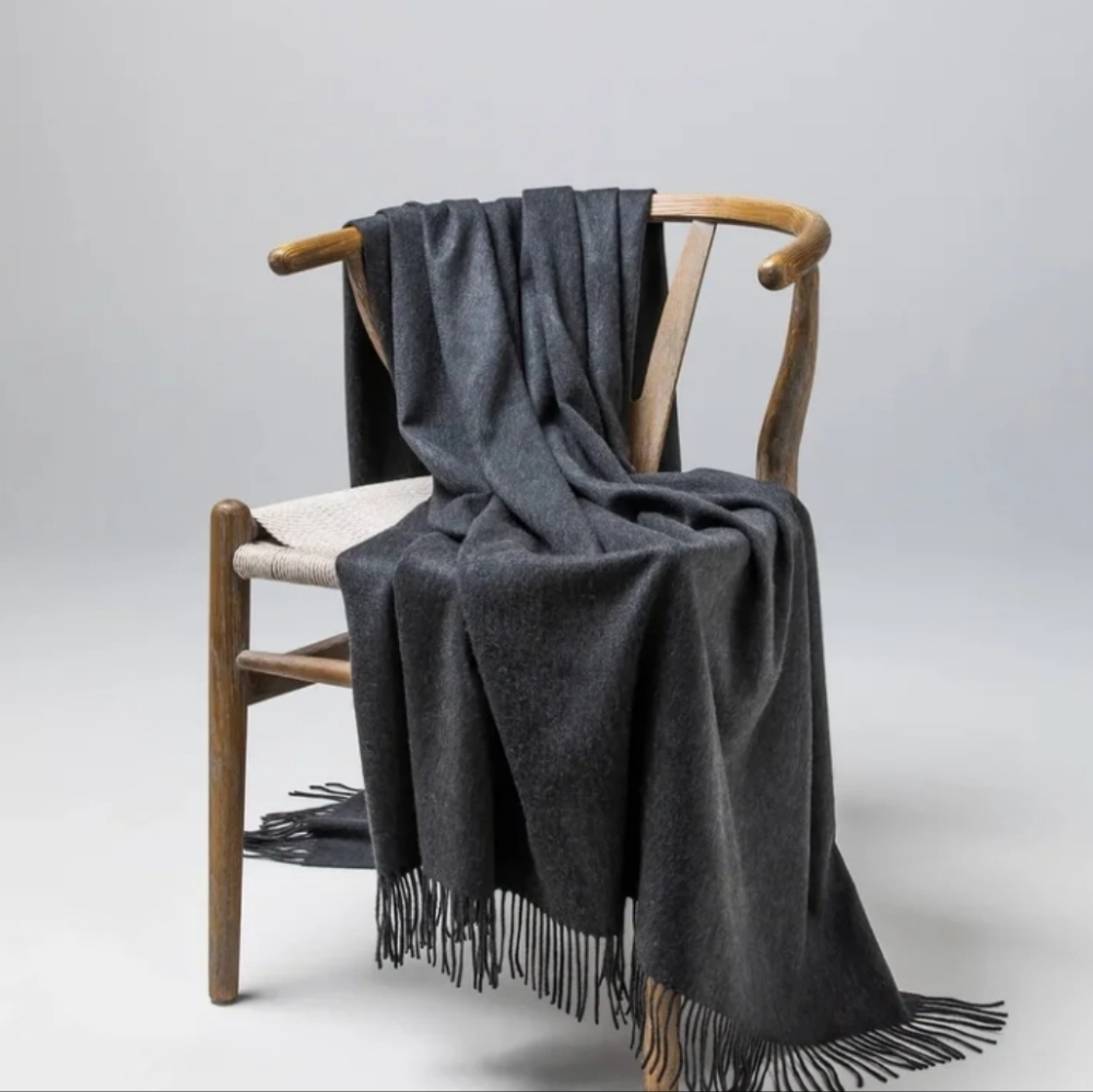 NWT Cashmere, Johnstons Of Elgin Charcoal Throw 75" X 55"